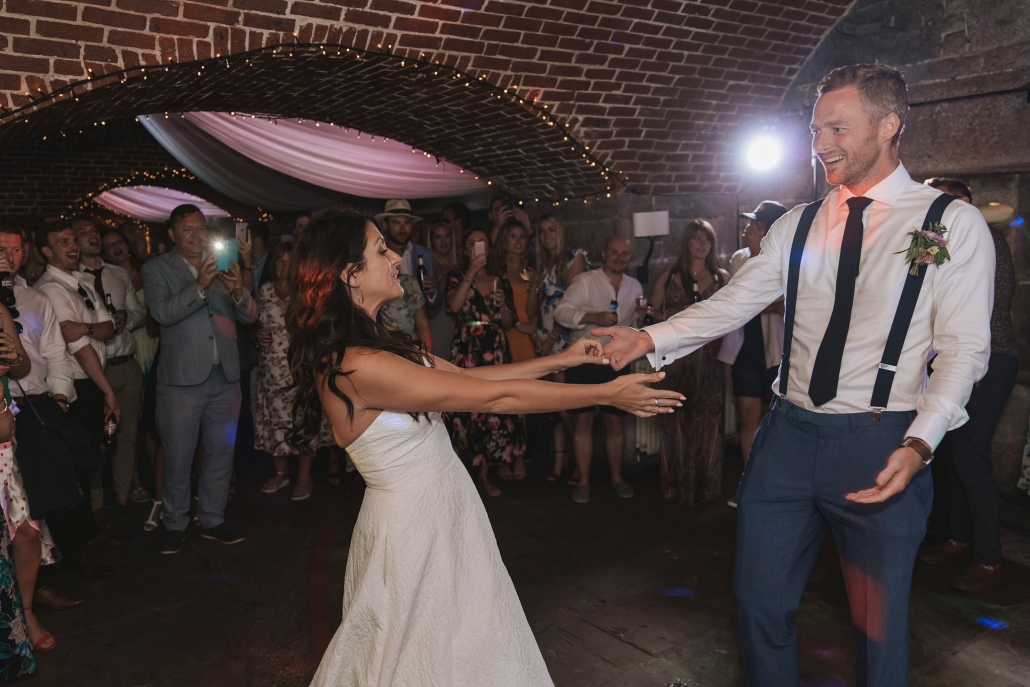dancing at your wedding